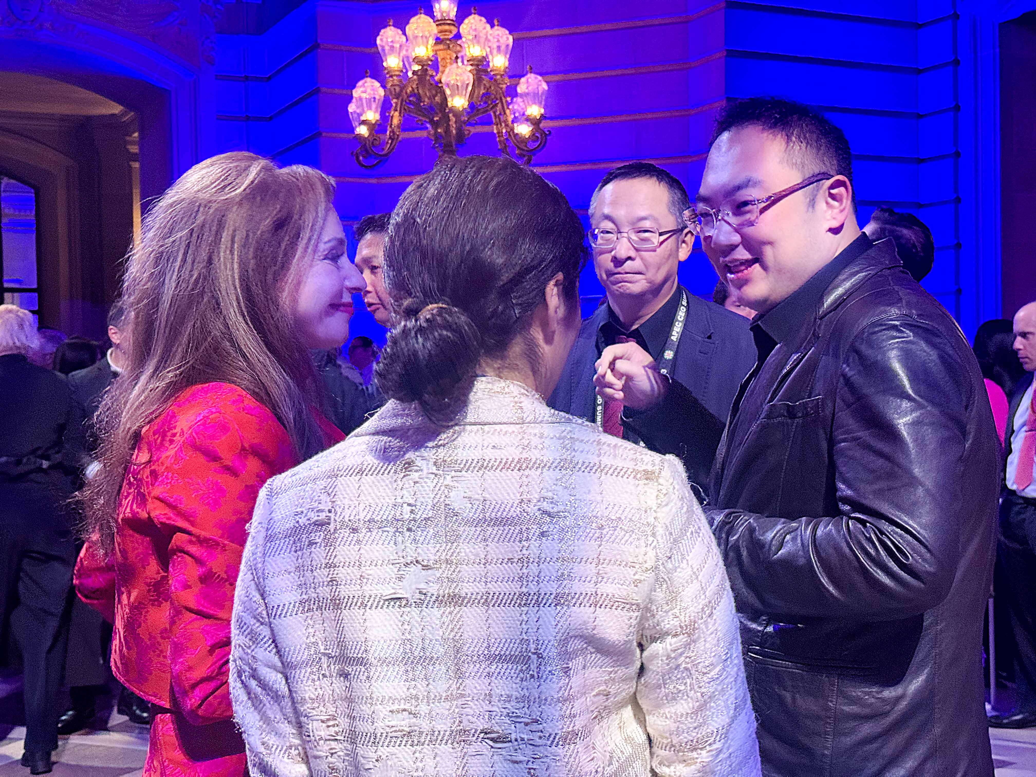 APEC 2023配合主席徐鹏出席秘鲁总统私人晚宴